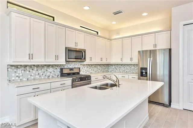 $2,800 | 15241 Cortona Way, Fort Myers, FL 33908