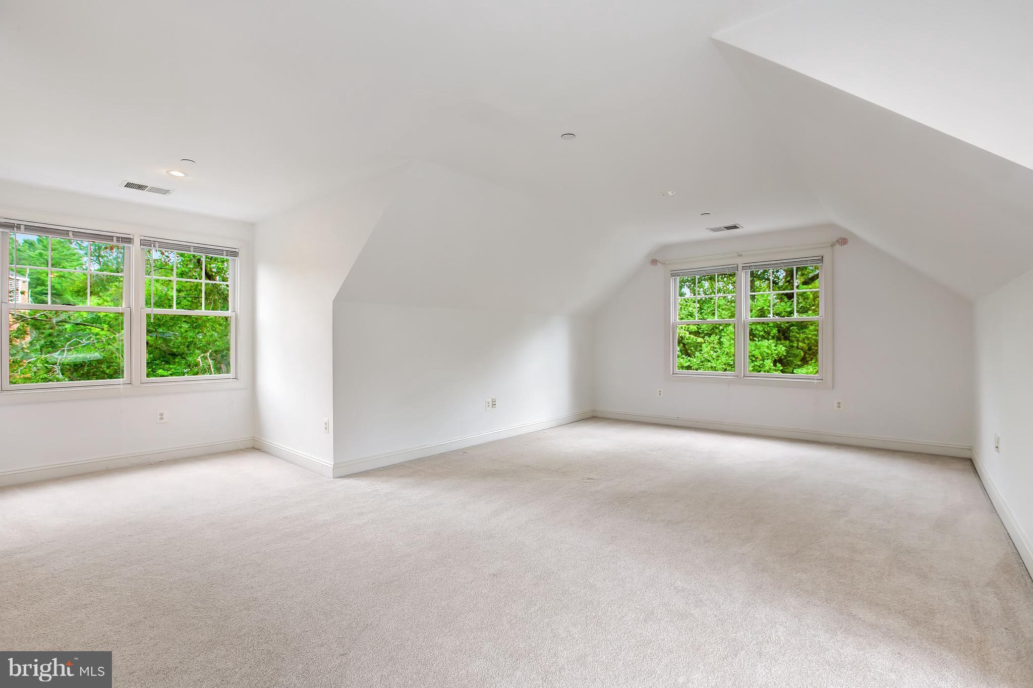 5922 Walhonding Road Bethesda, MD 20816 - Photo 23 of 28 Sixth Bedroom