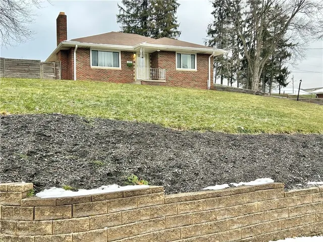 $239,900 | 1727 Ridgewood Drive, Washington, PA 15301