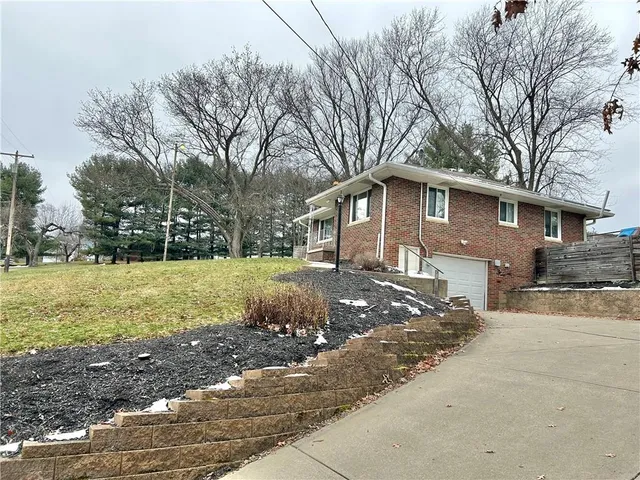 $239,900 | 1727 Ridgewood Drive, Washington, PA 15301