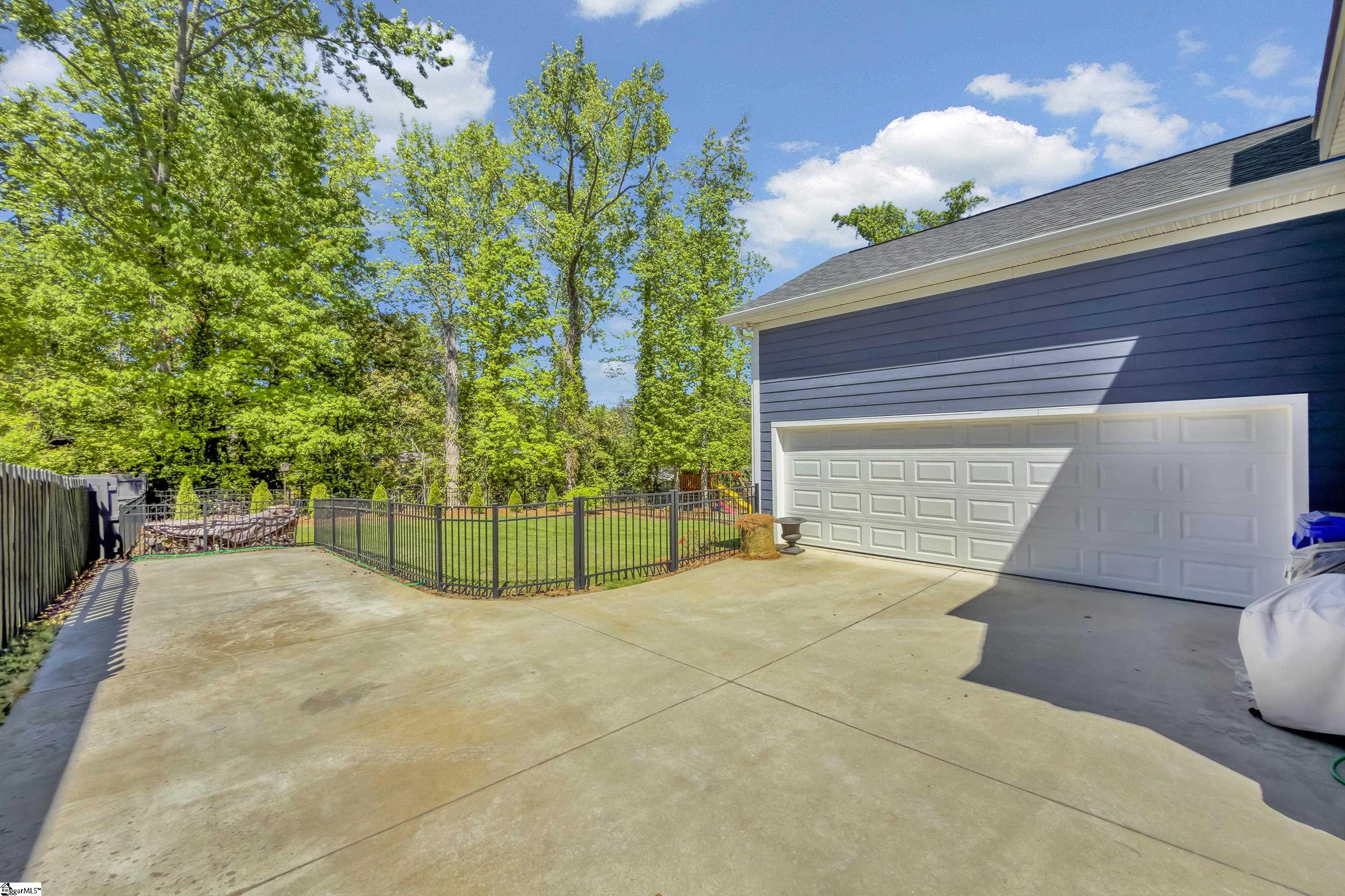 23 Highcroft Court Greenville, SC 29607 - Photo 26 of 27
