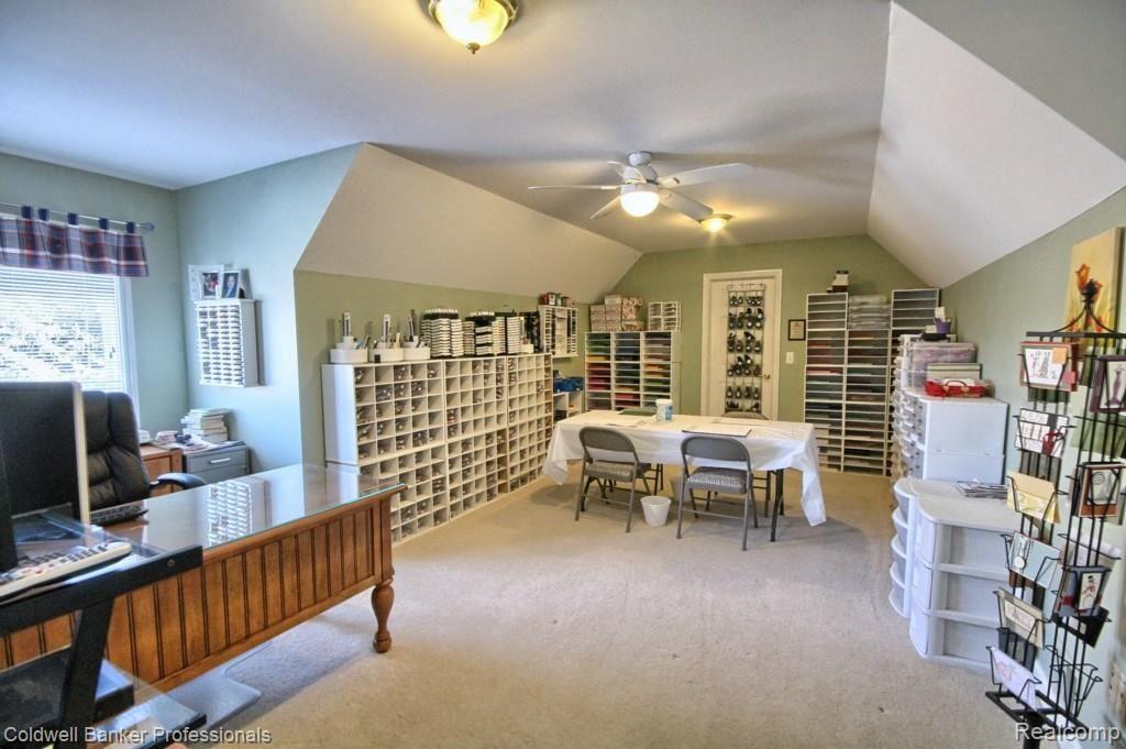 3876 Fawn Drive Rochester, MI 48306 - Photo 28 of 43 Large Bonus Room over garage with full wic. Great Bedroom or nice Playroom for kids