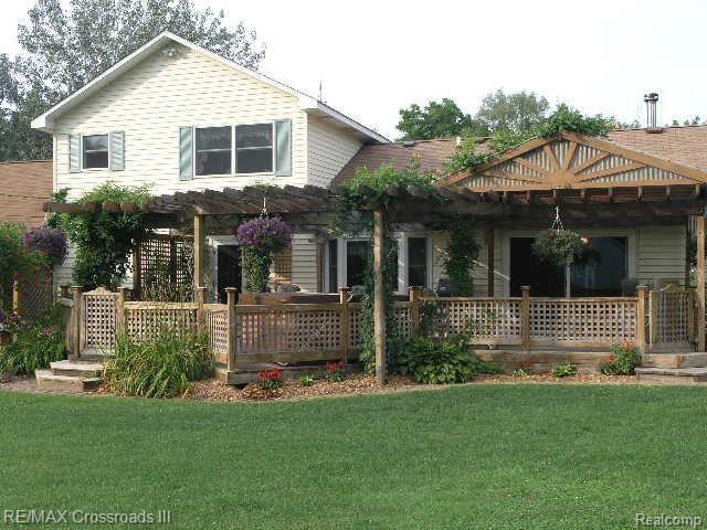 21844 Bell Road New Boston, MI 48164 - Photo 3 of 13 Rear