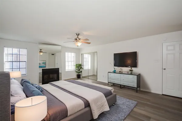 $175,000 | 9850 Pagewood Lane, Unit 1806, Houston, TX 77063