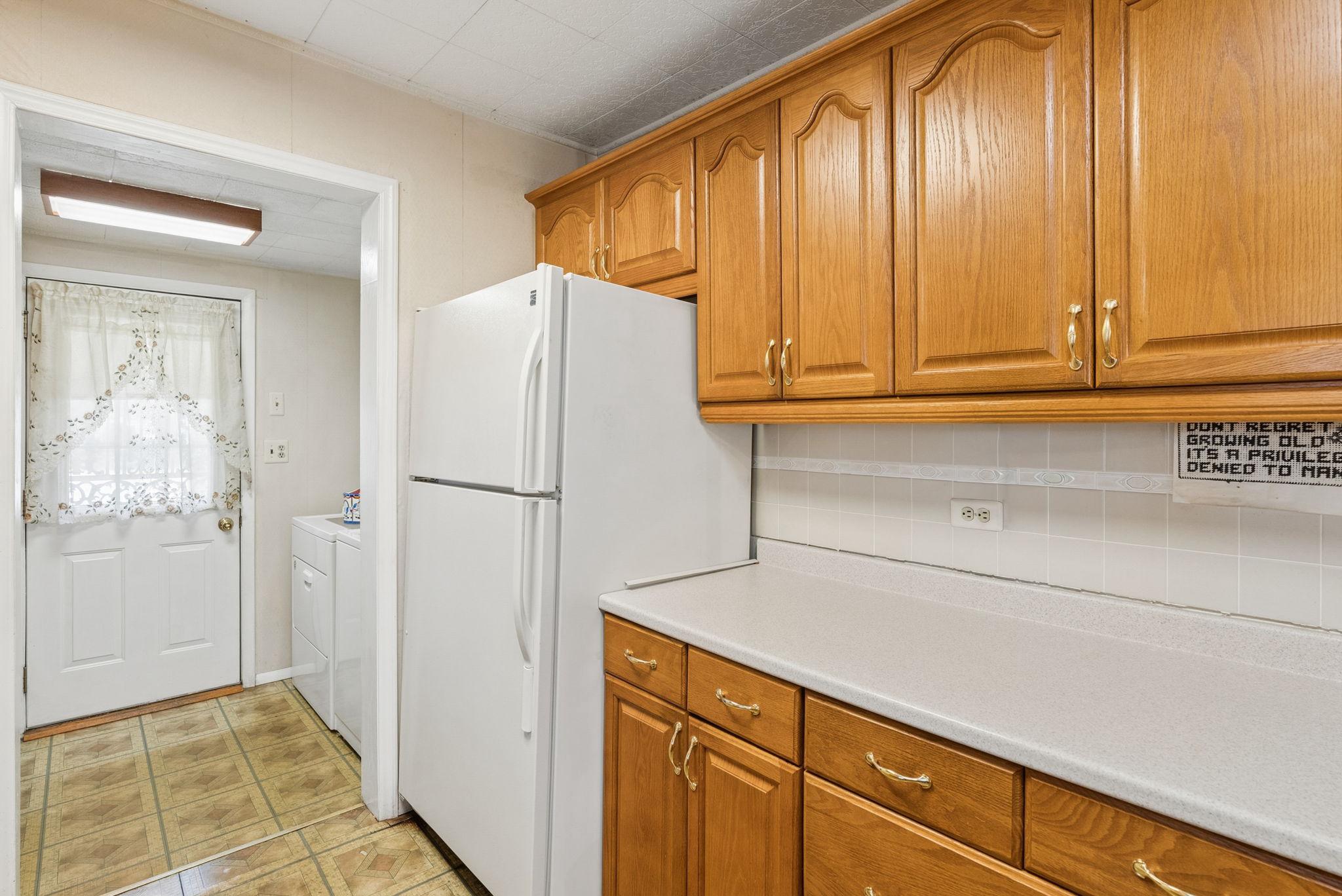 19 Old Solomons Island Road Annapolis, MD 21401 - Photo 10 of 51 Kitchen