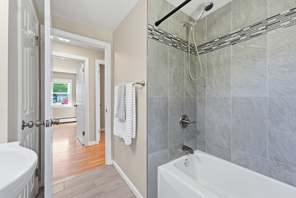 109 Bretton Road Springfield, MA 01119 - Photo 19 of 42