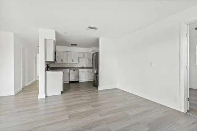 $3,200 | 230 Southwest 13th Avenue, Delray Beach, FL 33444