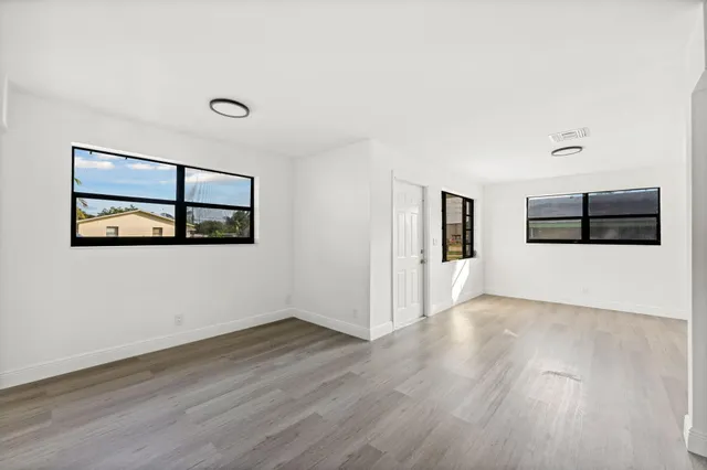 $3,200 | 230 Southwest 13th Avenue, Delray Beach, FL 33444