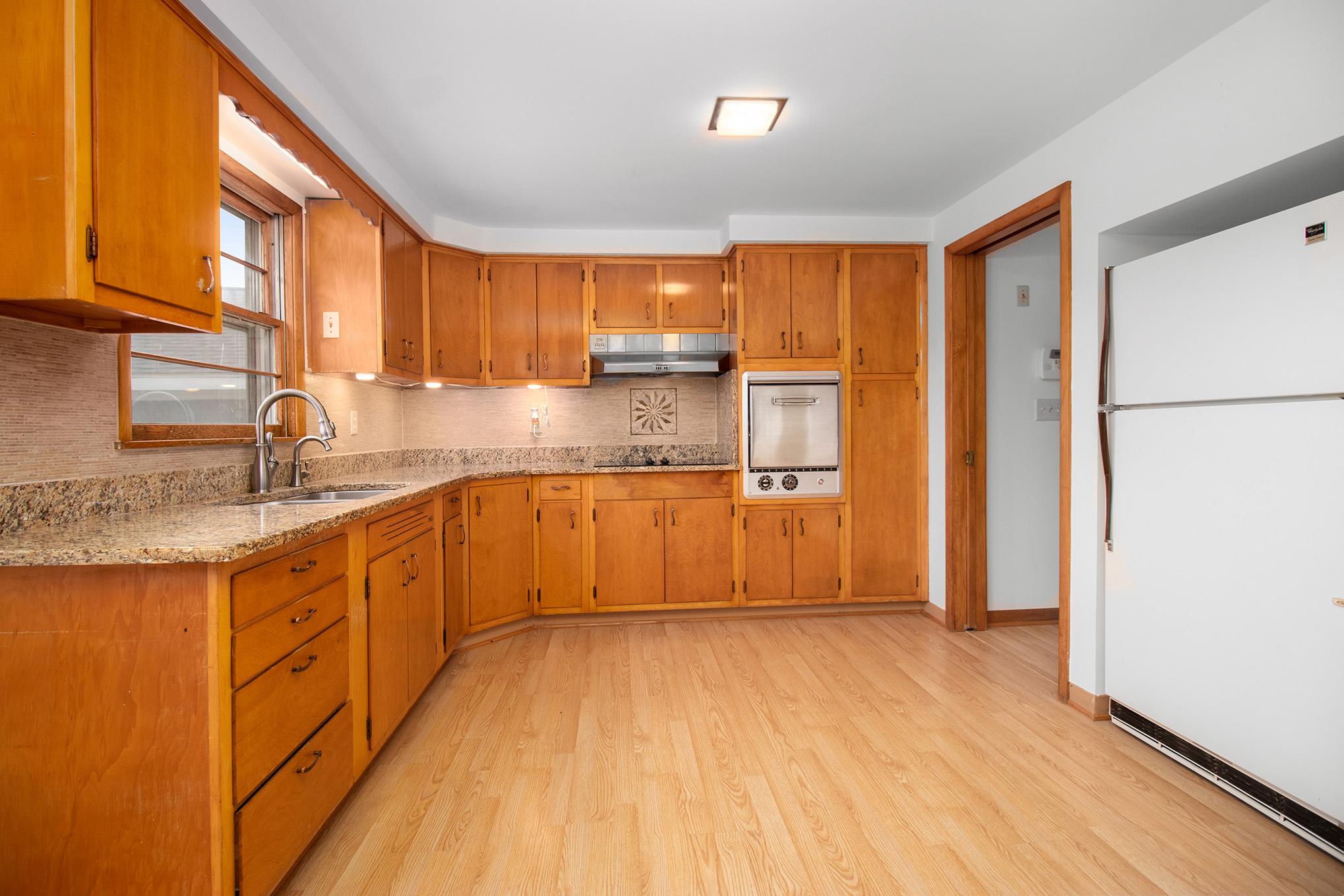 21400 Roosevelt Road South Bend, IN 46614 - Photo 10 of 19