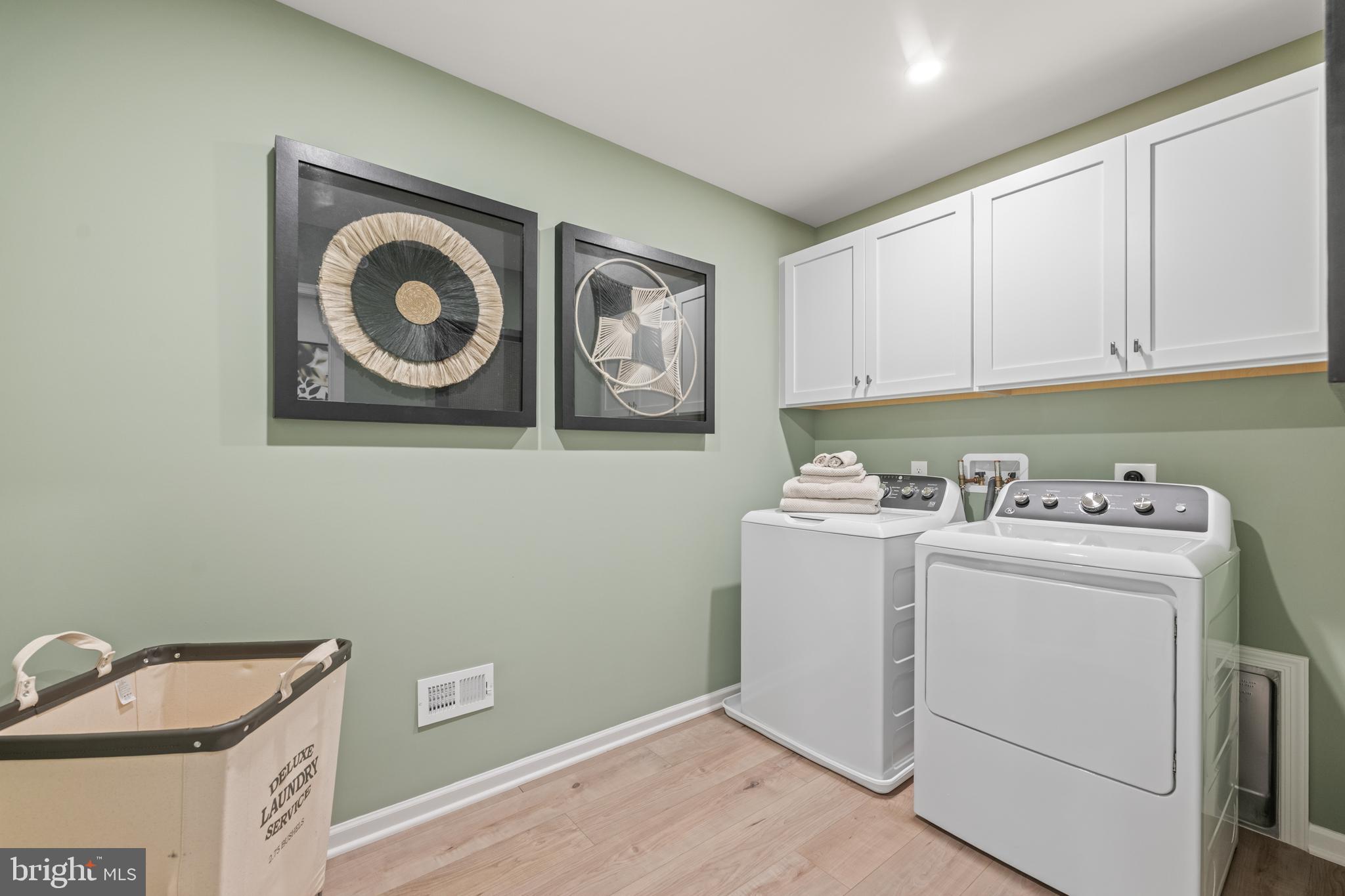 156 Bancroft Road, Unit SGR Kennett Square, PA 19348 - Photo 26 of 46 a utility room with dryer and washer