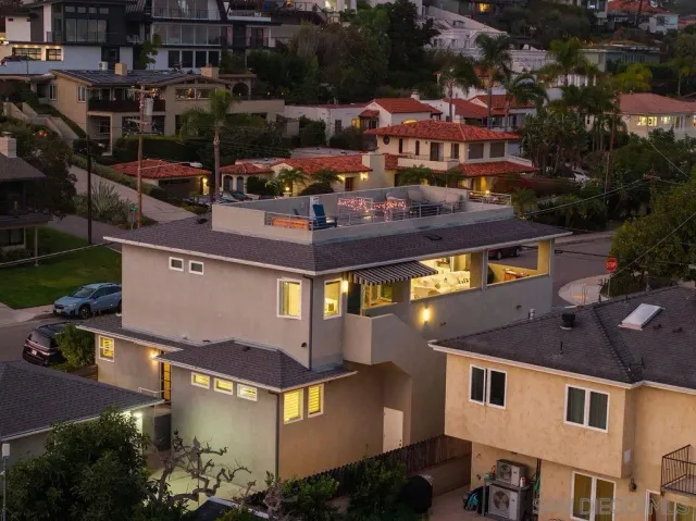 $2,595,000 | 1525 Willow Street, San Diego, CA 92106