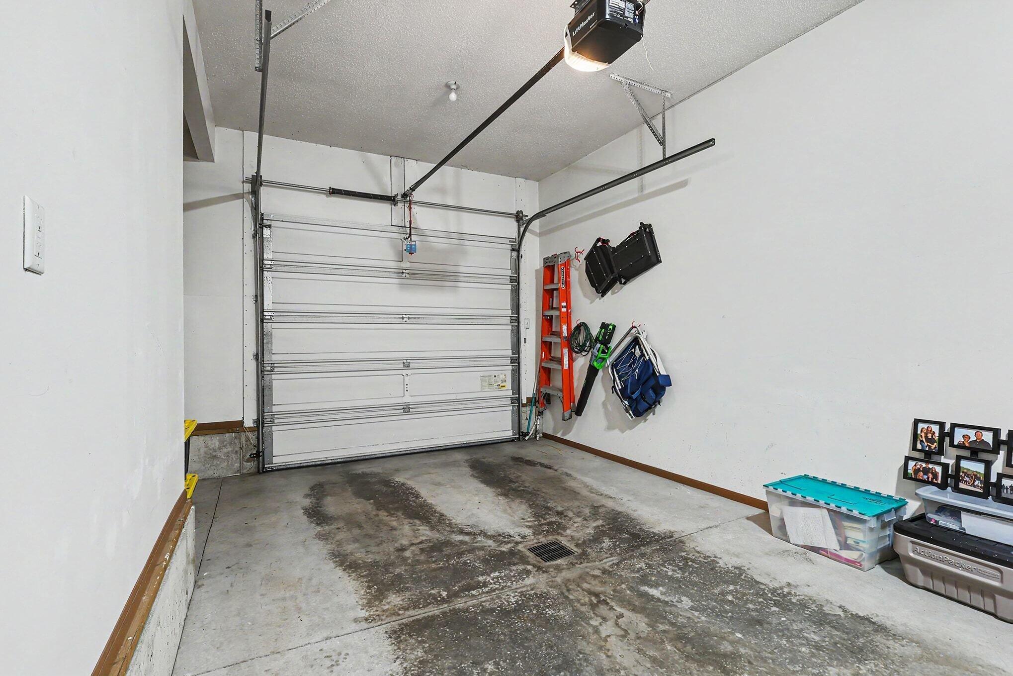 1842 Ruddiman Drive Muskegon, MI 49445 - Photo 26 of 32 025_file_7652