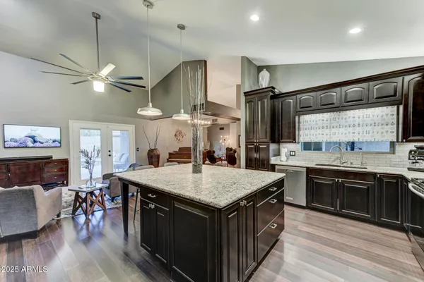 $735,000 | 938 East Knight Lane, Tempe, AZ 85284