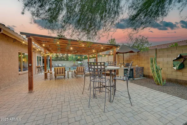 $735,000 | 938 East Knight Lane, Tempe, AZ 85284