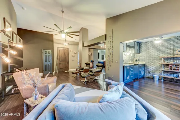 $735,000 | 938 East Knight Lane, Tempe, AZ 85284