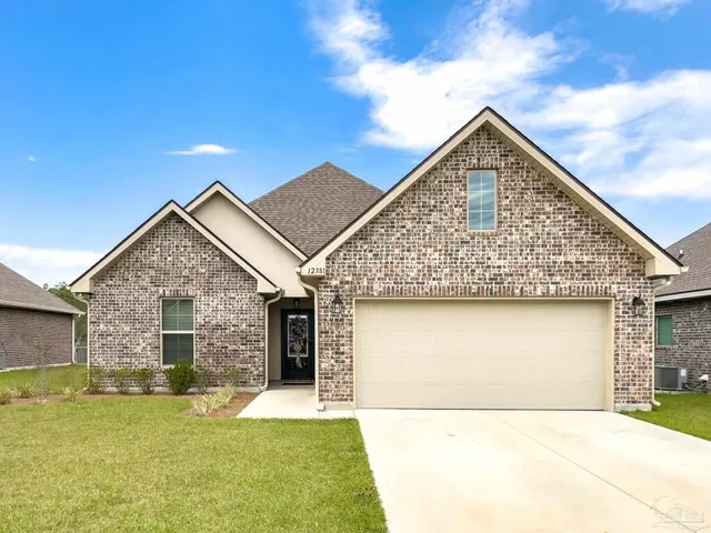 $2,200 | 12381 Another Way, Pensacola, FL 32506