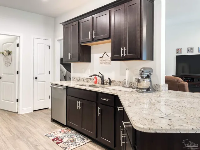 $2,200 | 12381 Another Way, Pensacola, FL 32506