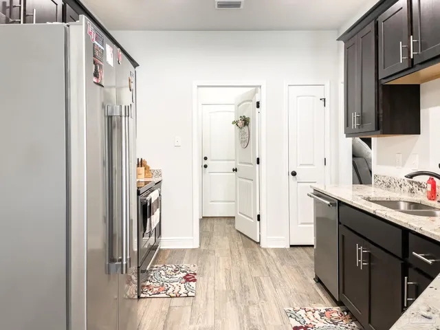 $2,200 | 12381 Another Way, Pensacola, FL 32506