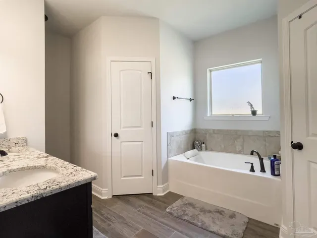 $2,200 | 12381 Another Way, Pensacola, FL 32506