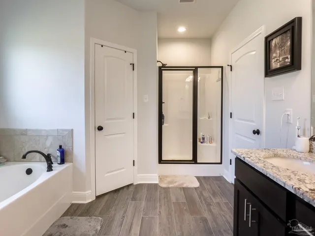 $2,200 | 12381 Another Way, Pensacola, FL 32506