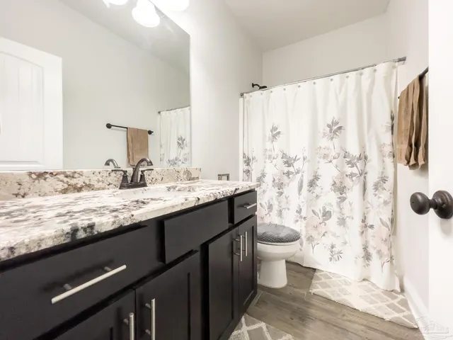 $2,200 | 12381 Another Way, Pensacola, FL 32506