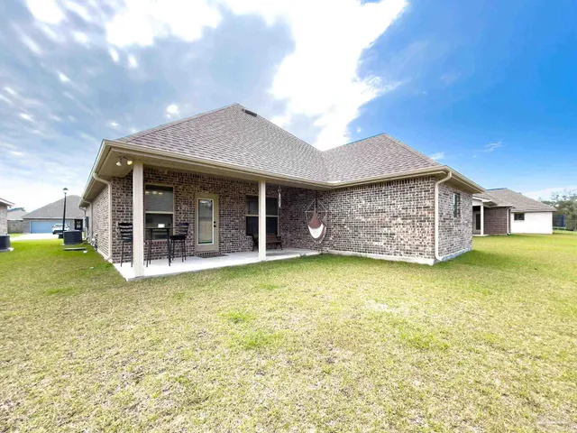 $2,200 | 12381 Another Way, Pensacola, FL 32506