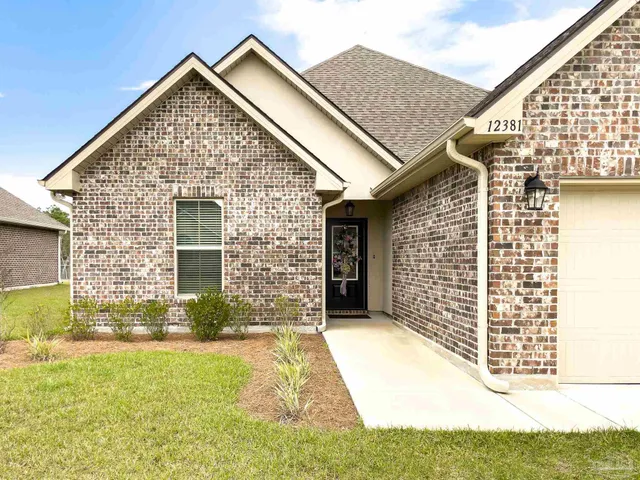 $2,200 | 12381 Another Way, Pensacola, FL 32506