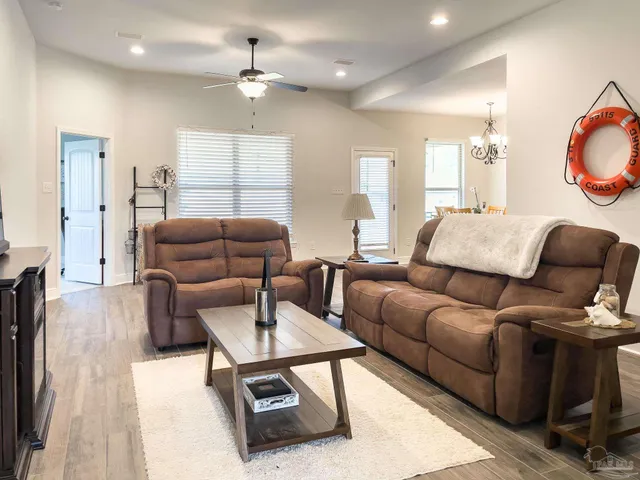 $2,200 | 12381 Another Way, Pensacola, FL 32506