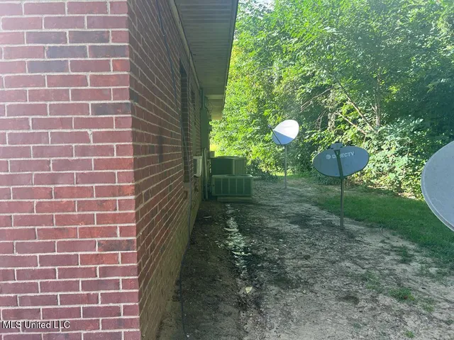 $660,000 | 412 East Hays Street, Hollandale, MS 38748