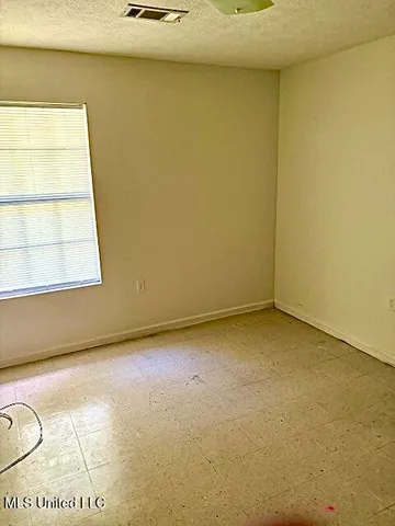 $660,000 | 412 East Hays Street, Hollandale, MS 38748