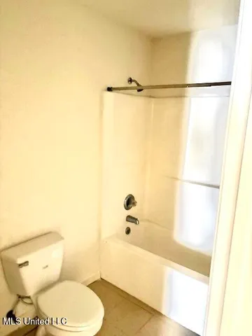 $660,000 | 412 East Hays Street, Hollandale, MS 38748