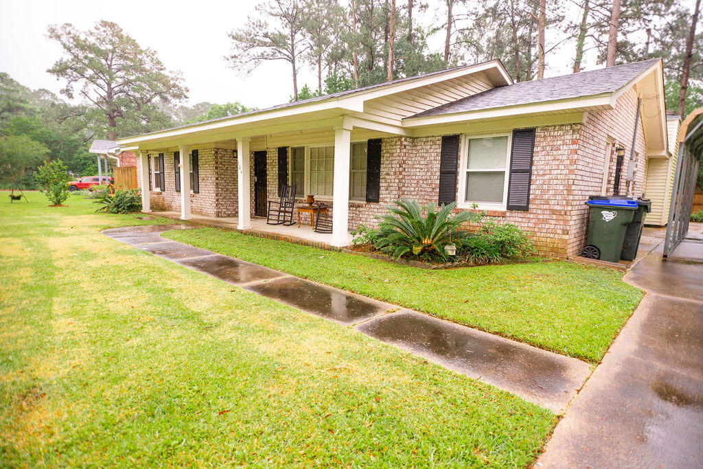 104 Niblick Road Summerville, SC 29483 - Photo 3 of 30 IMG_4948