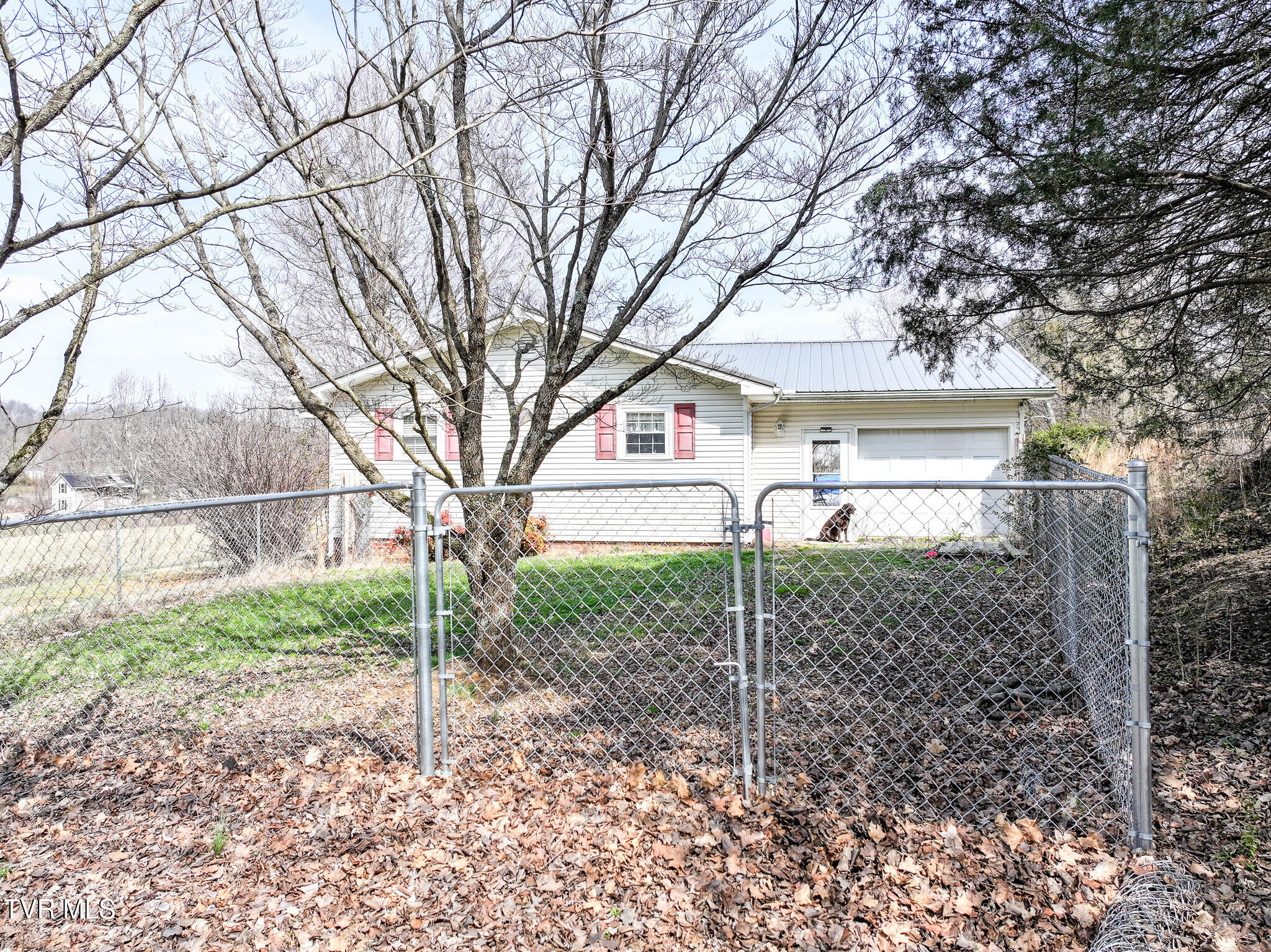 119 Mccartt Loop Chuckey, TN 37641 - Photo 43 of 49 43