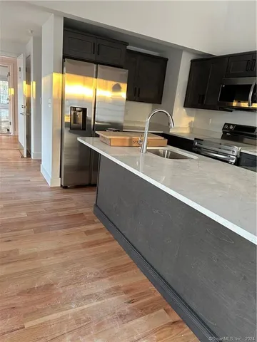 $2,400 | 3 Banner Road, Unit 118, East Haddam, CT 06469