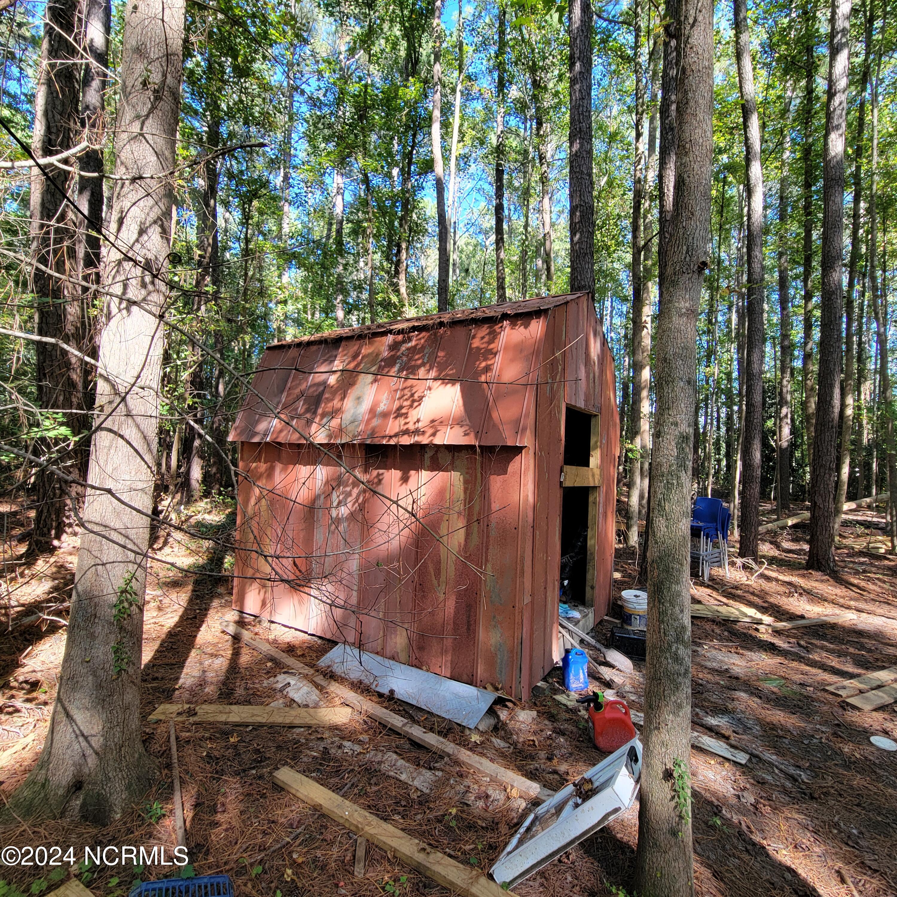 2294 Dawson Cabin Road Jacksonville, NC 28540 - Photo 17 of 51 20241010_150118