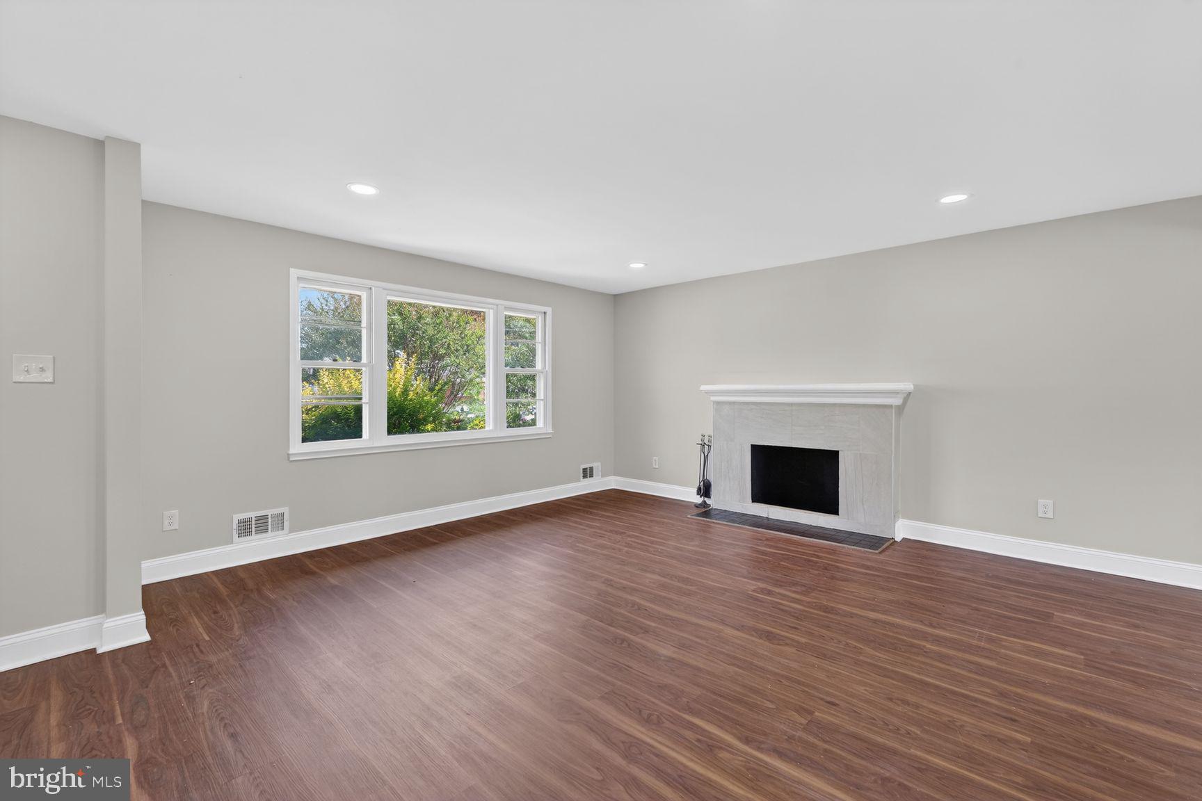 8109 Carrick Lane Springfield, VA 22151 - Photo 2 of 19