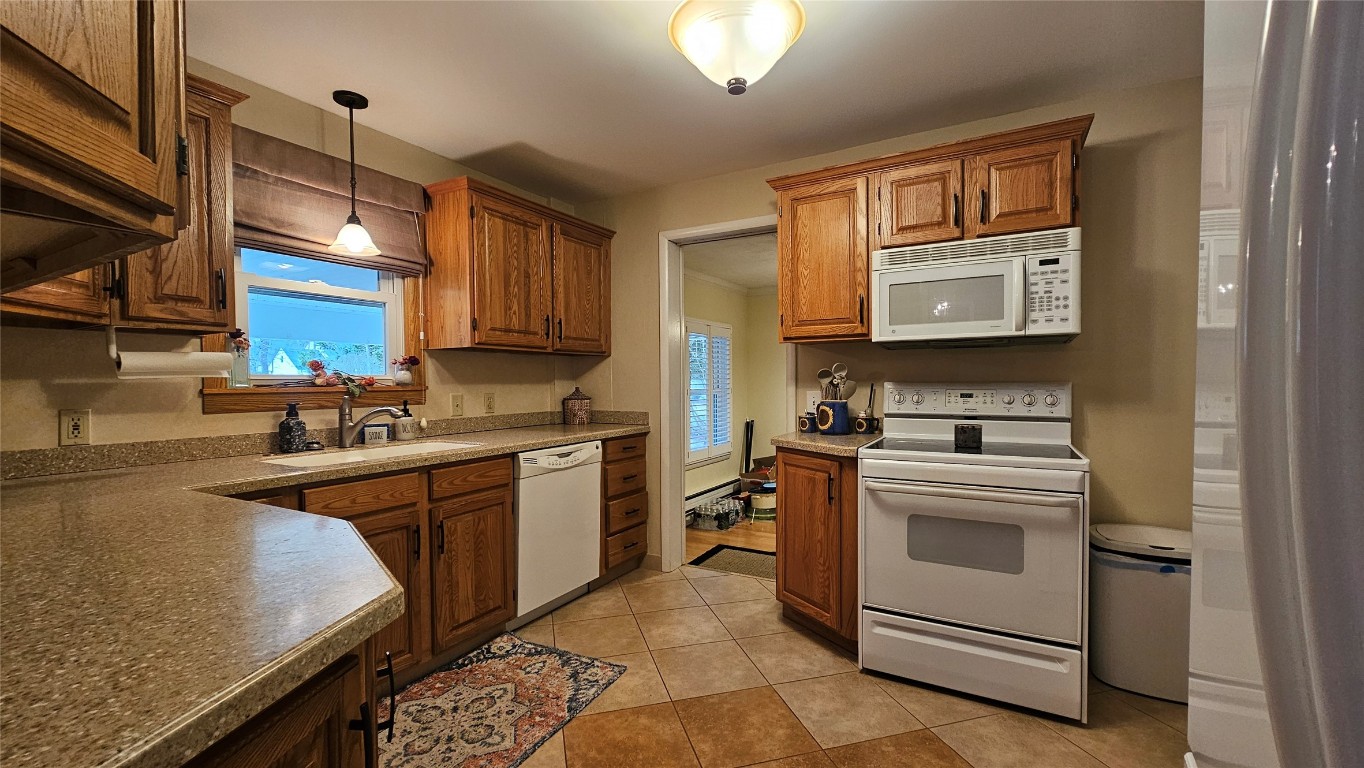 25 Wallace Road Binghamton, NY 13905 - Photo 6 of 43