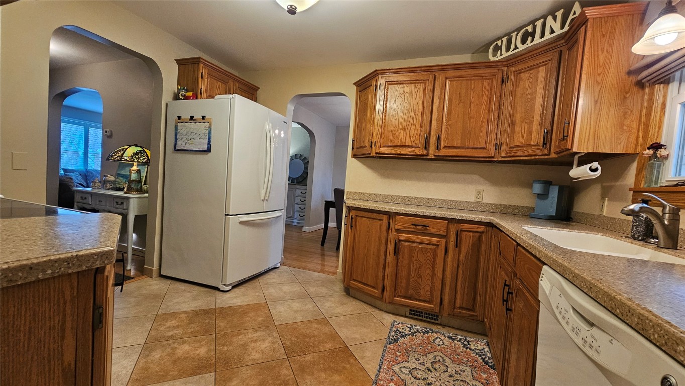 25 Wallace Road Binghamton, NY 13905 - Photo 8 of 43