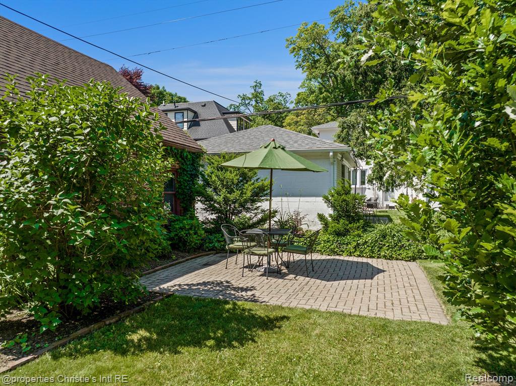 19629 Roslyn Road Detroit, MI 48221 - Photo 58 of 65