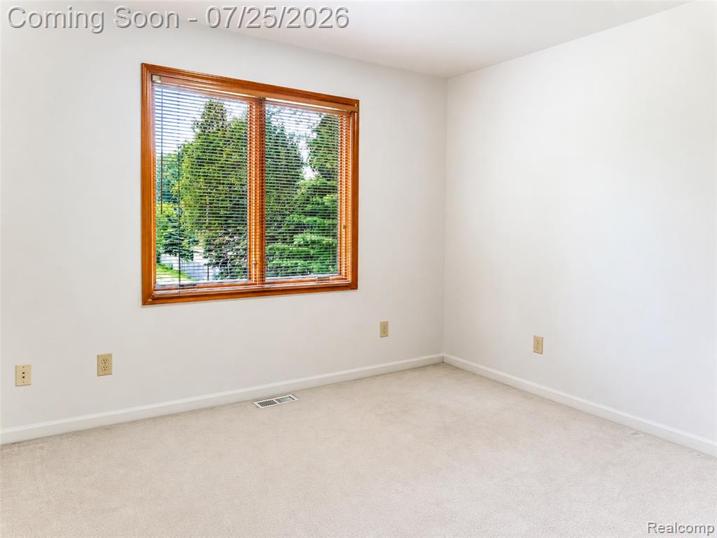 3757 Bendelow Road Rochester Hills, MI 48307 - Photo 32 of 56