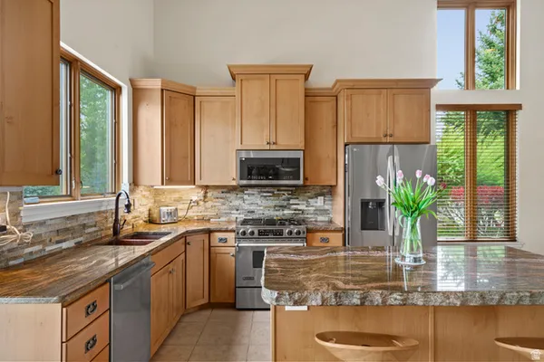 $925,000 | 5802 East Big Horn Parkway, Eden, UT 84310