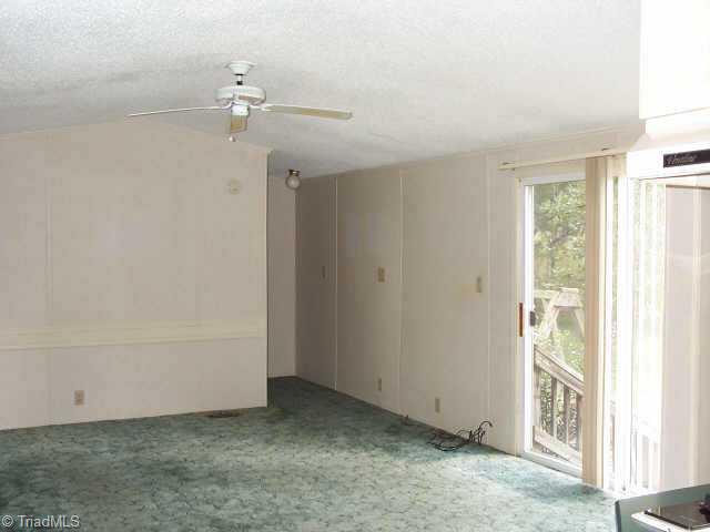 507 Riverview Road Lexington, NC 27292 - Photo 2 of 7 Other. Living Room