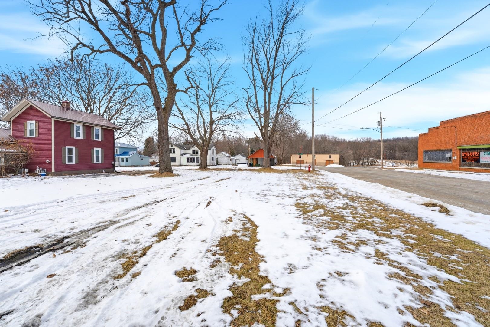 250 West Caroline Street Markesan, WI 53946 - Photo 40 of 43