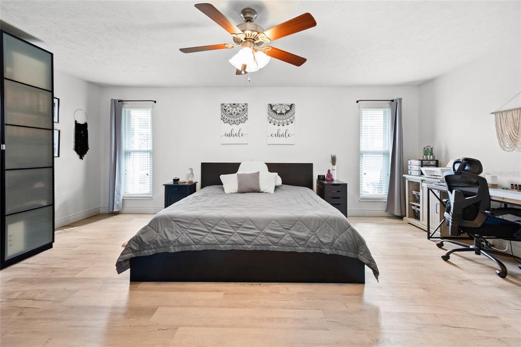 12453 Southeast 61st Court Belleview, FL 34420 - Photo 13 of 31