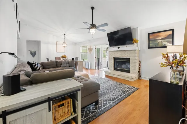 $299,000 | 12453 Southeast 61st Court, Belleview, FL 34420