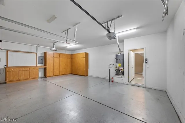 $625,000 | 121 Pettswood Drive, Henderson, NV 89002