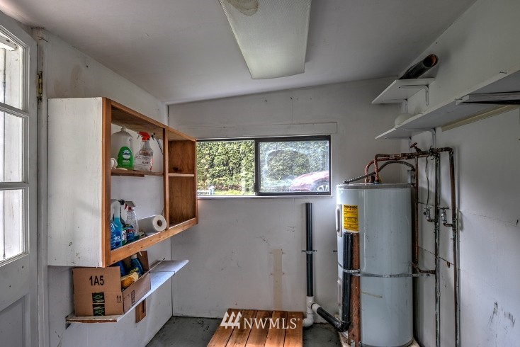 9404 232nd Street Southwest Edmonds, WA 98020 - Photo 9 of 13 Gallery Image 9