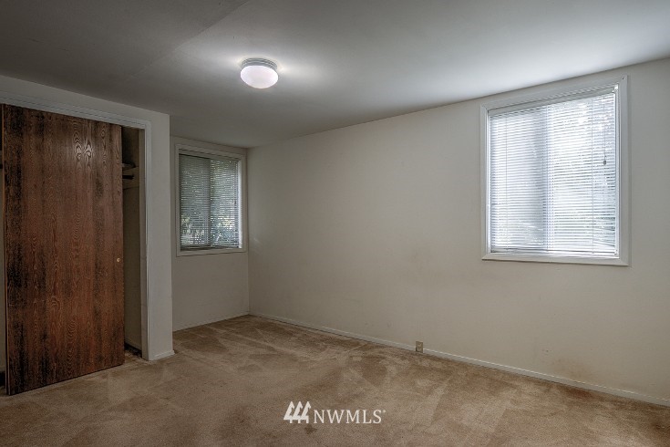 9404 232nd Street Southwest Edmonds, WA 98020 - Photo 10 of 13 Gallery Image 10