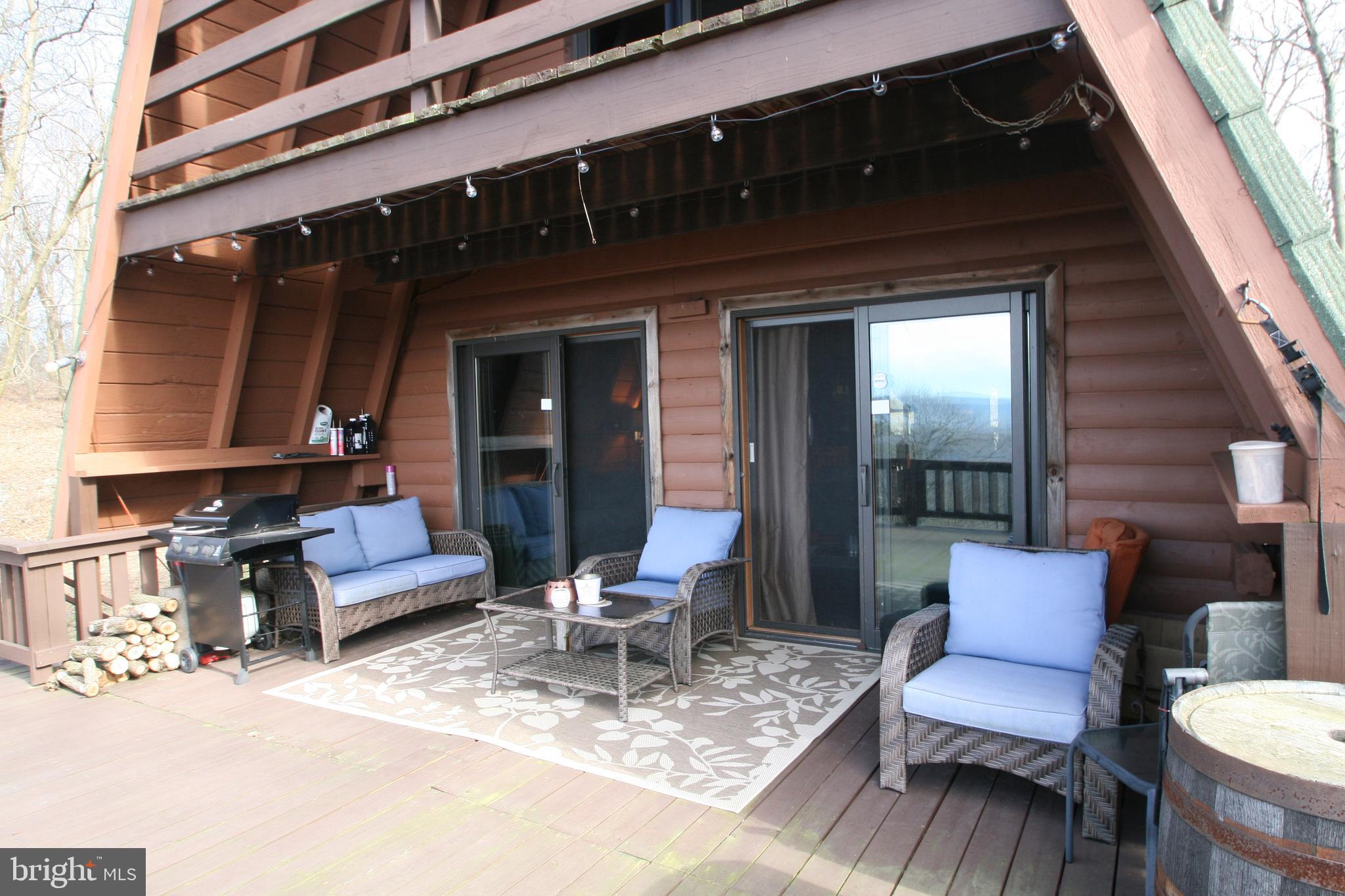 6448 Red Maple Circle Huntingdon, PA 16652 - Photo 22 of 39 Seating Area