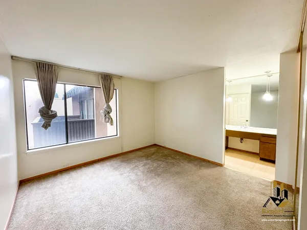 $1,595 | 2200 Woodside Lane, Unit 5, Sacramento, CA 95825